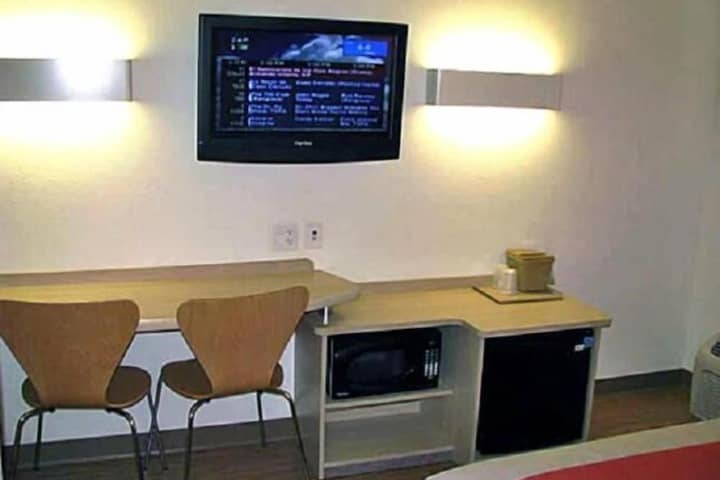 Room 7 of 46