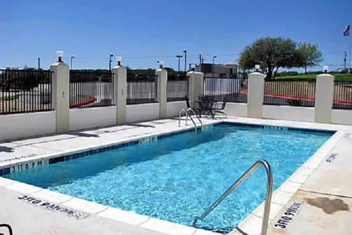 Pool 32 of 46
